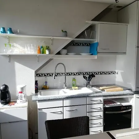 Studio, 15mn De La 5mn De La Rue De La Avec Jouissance Du Jardin Et Parking Appartement Cabourg