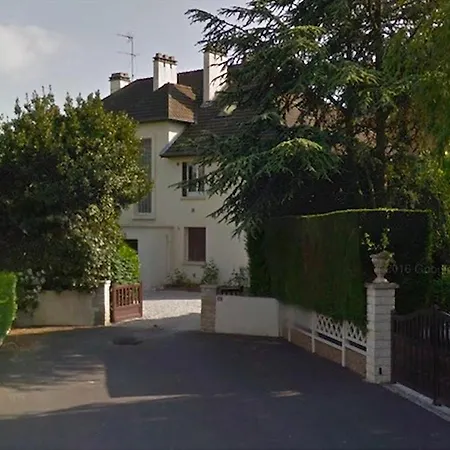 Studio, 15mn De La Mer 5mn De La Rue De La Mer Avec Jouissance Du Jardin Et Parking Apartment