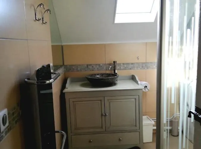 Studio, 15mn De La 5mn De La Rue De La Avec Jouissance Du Jardin Et Parking Апартаменты *